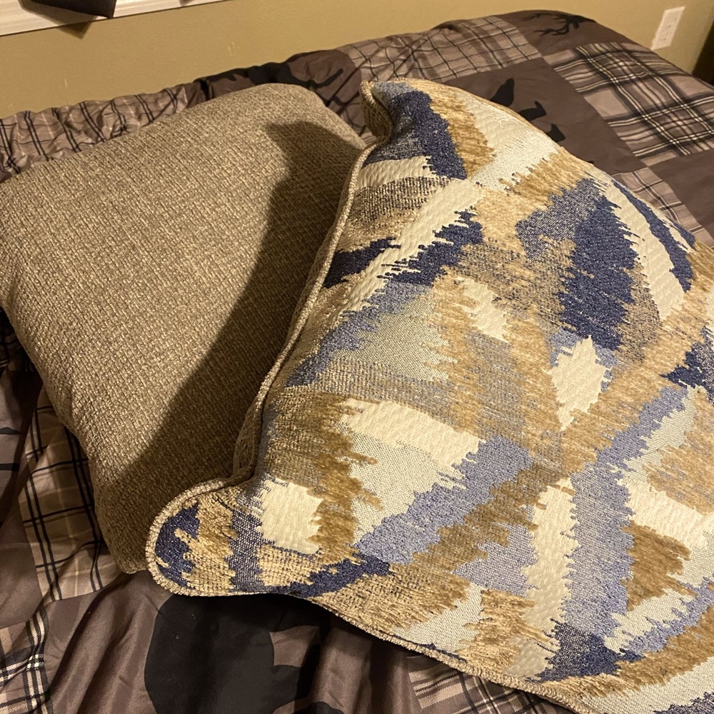 Throw pillows